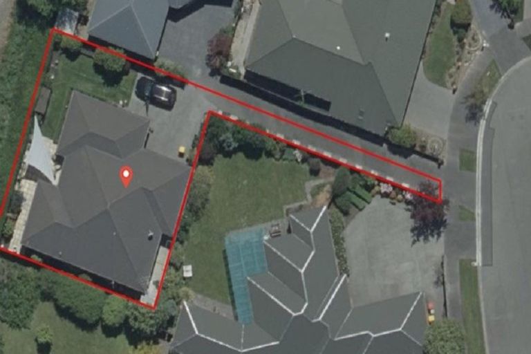 Photo of property in 27a Farnswood Place, Redwood, Christchurch, 8051