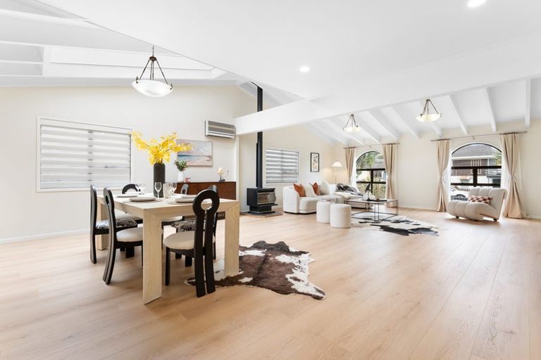 Photo of property in 31 Stranolar Drive, Mount Roskill, Auckland, 1041