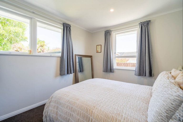 Photo of property in 53 Kirk Street, Otaki, 5512