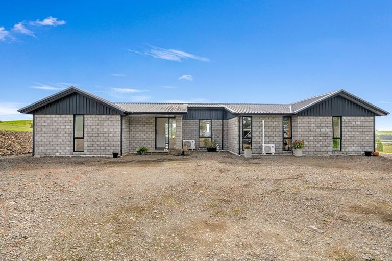 Photo of property in 4 Matahehe Lane, Tinopai, Matakohe, 0593