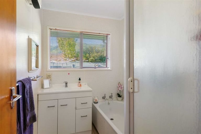 Photo of property in 1 Koromiko Road, Waikanae, 5036