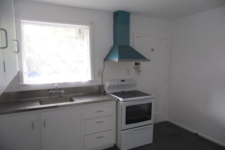 Photo of property in 3/98 Mathesons Road, Phillipstown, Christchurch, 8011