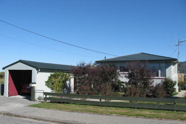Photo of property in 11 Maude Street, Waimate, 7924