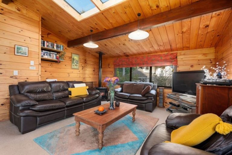 Photo of property in 1 Whiorau Grove, Lowry Bay, Lower Hutt, 5013