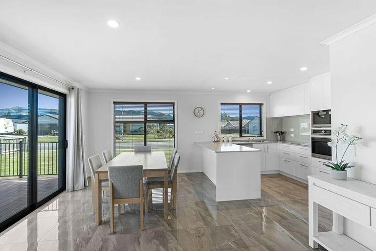 Photo of property in 9 Ruru Place, Oxford, 7430