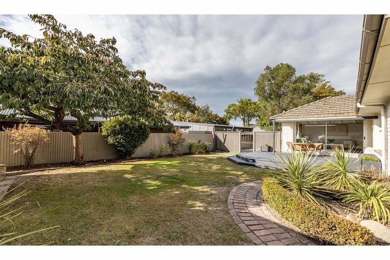 Photo of property in 14a Carlsen Street, Burwood, Christchurch, 8083
