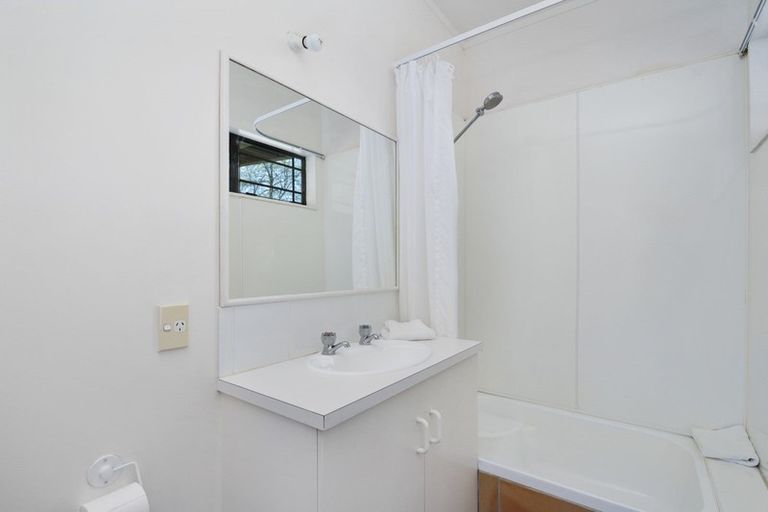 Photo of property in 7 Herea Avenue, Motuoapa, 3382