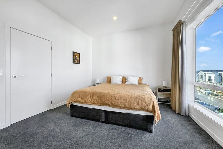 Photo of property in 29/30 Adventure Drive, Whitby, Porirua, 5024