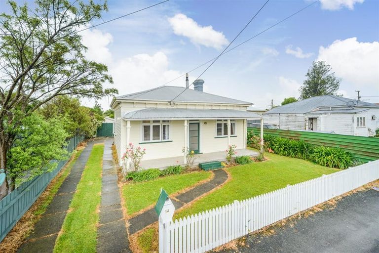 Photo of property in 14 Blackwell Street, Marton, 4710