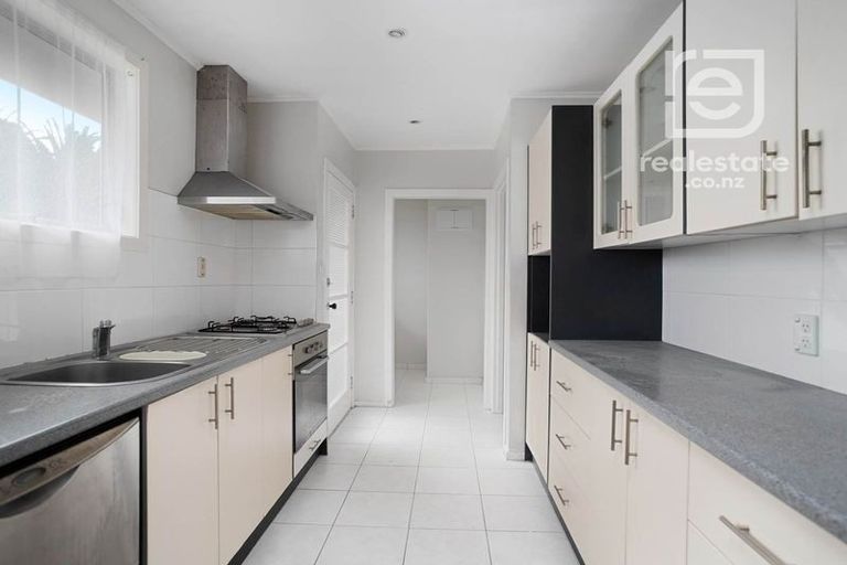 Photo of property in 59 Peach Road, Glenfield, Auckland, 0629