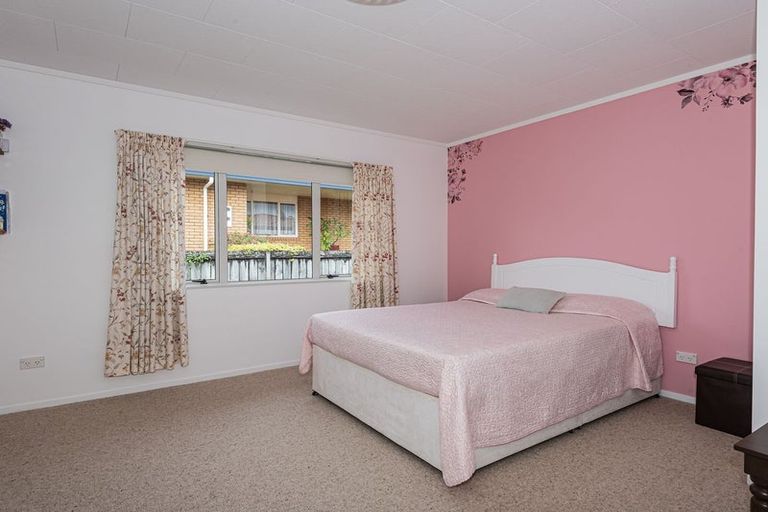 Photo of property in 16 Elm Place, Tikipunga, Whangarei, 0112