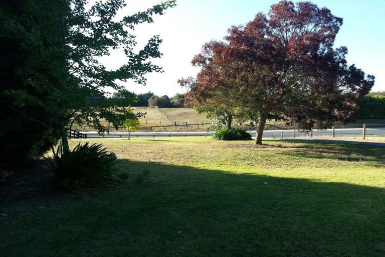 Photo of property in 123 Mcrobbie Road, Kingseat, Papakura, 2580