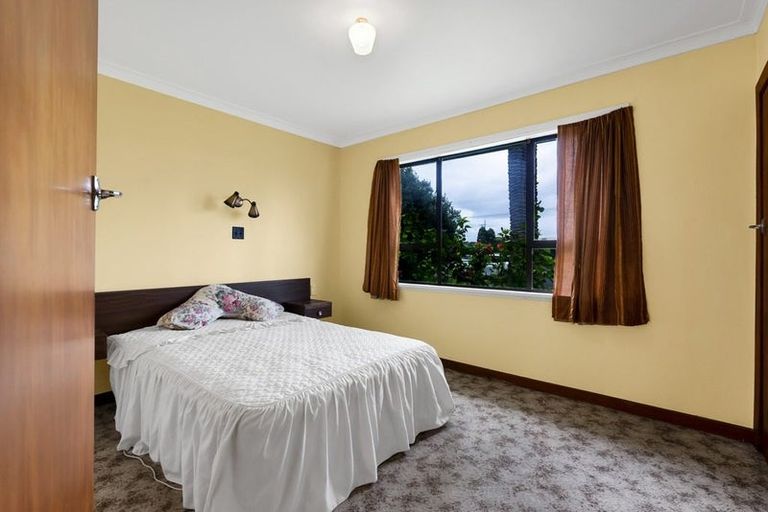 Photo of property in 80 Gisborne Terrace, Opunake, 4616