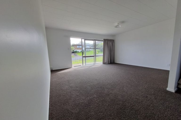 Photo of property in 1 Anna Watson Road, Half Moon Bay, Auckland, 2012