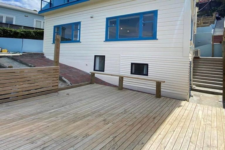 Photo of property in 25 Grafton Road, Roseneath, Wellington, 6011