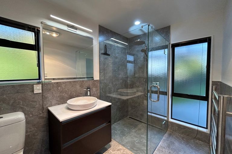 Photo of property in 37 Pukekura Place, Taradale, Napier, 4112