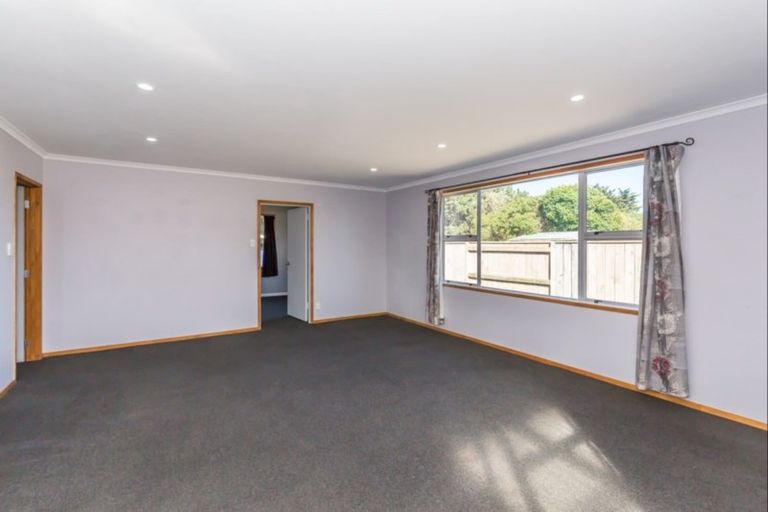 Photo of property in 40 Himatangi Street, Himatangi Beach, Foxton, 4891