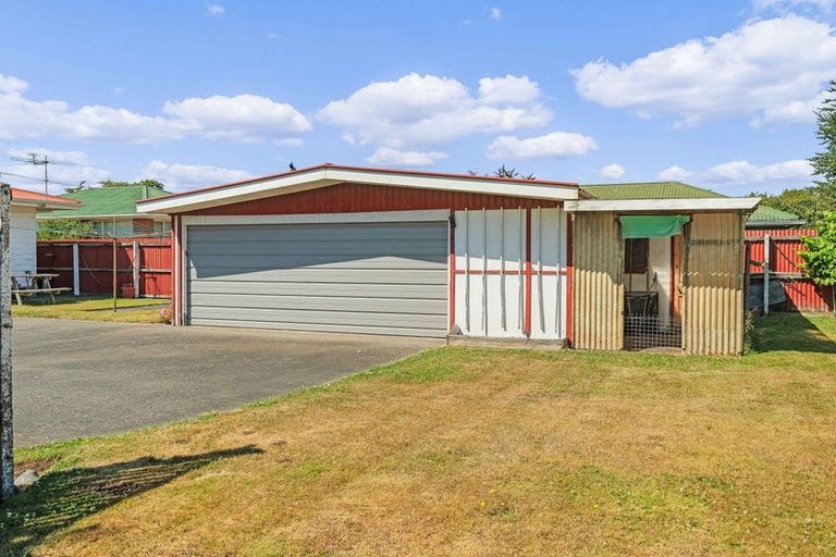 Photo of property in 146 Springs Road, Hornby, Christchurch, 8042
