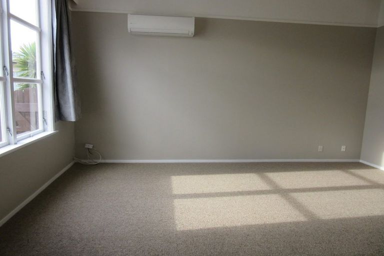 Photo of property in 15 Wilson Street, Newtown, Wellington, 6021