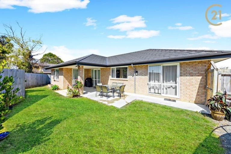 Photo of property in 6 Rohea Place, Opaheke, Papakura, 2113