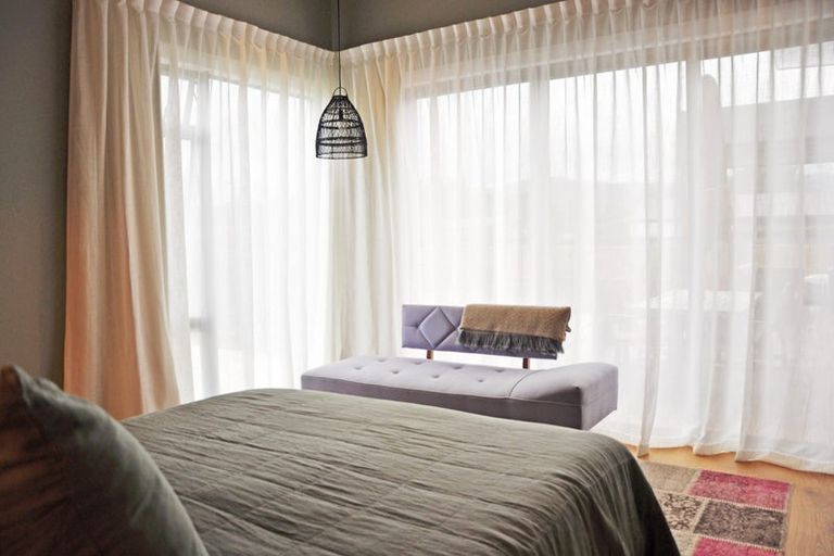 Photo of property in 52 Sandpiper Avenue, Point Wells, 0986