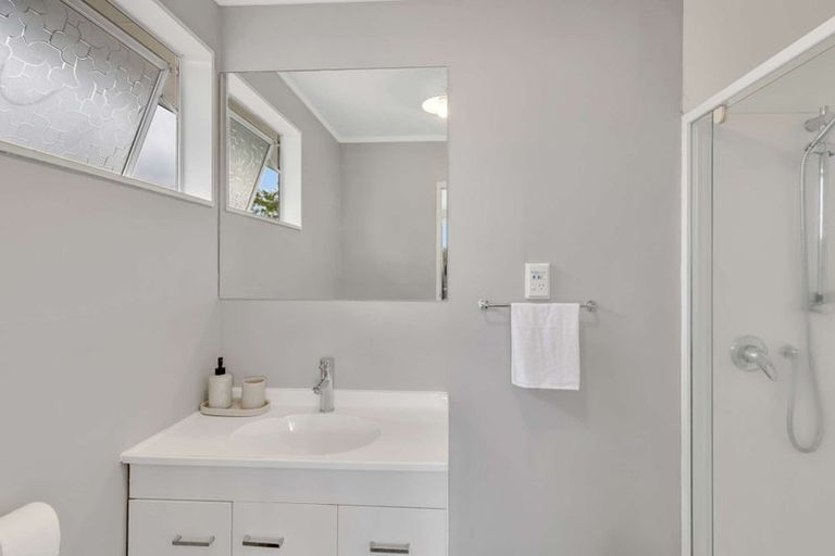 Photo of property in 8 Cohen Place, Milson, Palmerston North, 4414