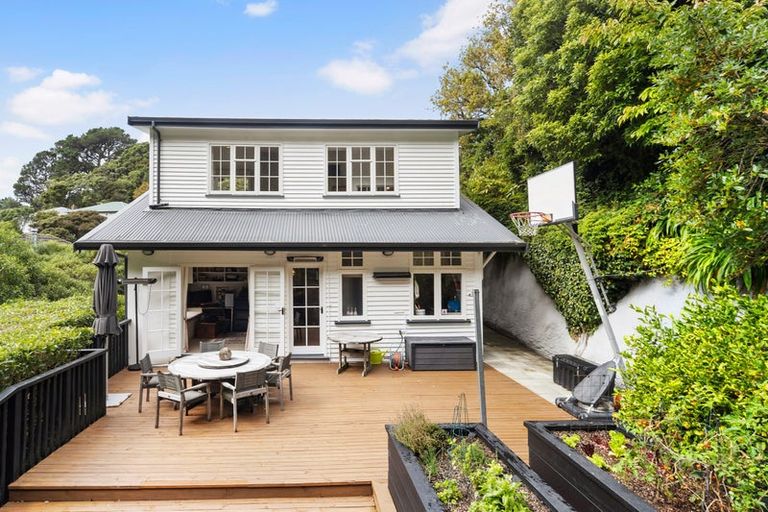 Photo of property in 37 Oban Street, Wadestown, Wellington, 6012