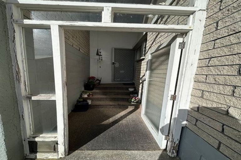 Photo of property in 2/26 Abercrombie Street, Howick, Auckland, 2014