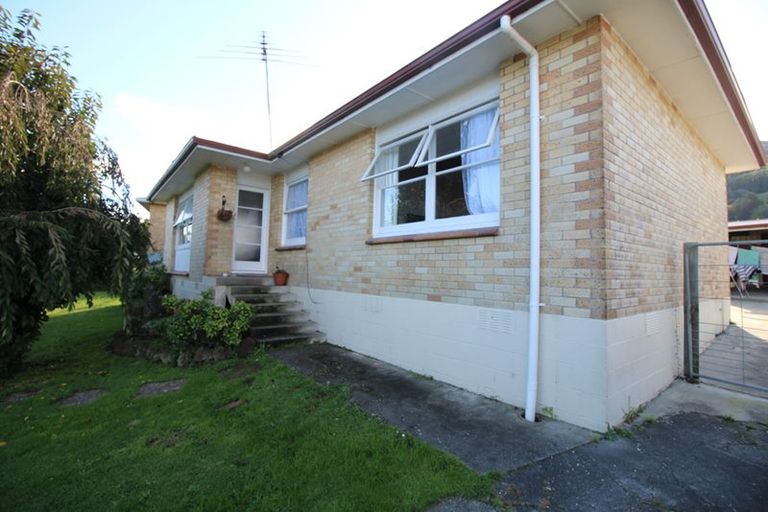 Photo of property in 37 Turner Drive, Western Heights, Rotorua, 3015
