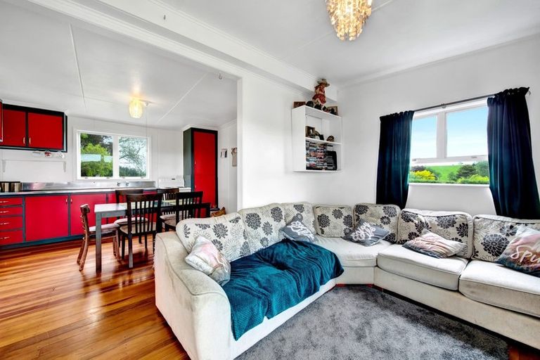 Photo of property in 95 Clifford Road, Eltham, 4322