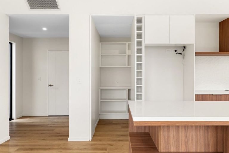 Photo of property in 52 Matamoe Drive, Halswell, 8025