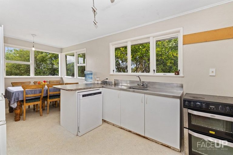 Photo of property in 13 Parma Place, Henderson, Auckland, 0612