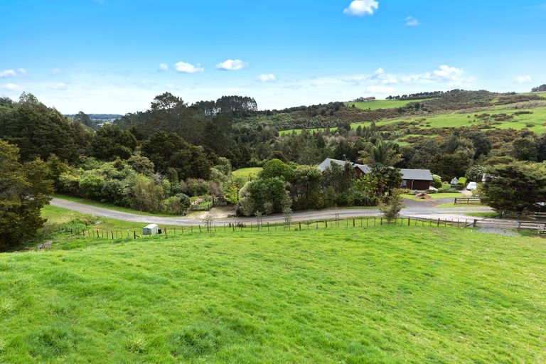 Photo of property in 159d Portsmouth Road, Bombay, 2675