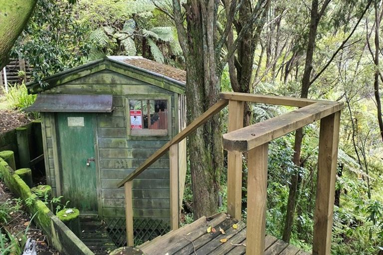 Photo of property in 61 Brick Bay Drive, Sandspit, Warkworth, 0982