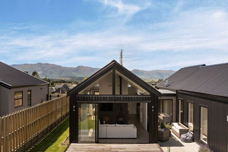 Photo of property in Northlake, 15 Riverslea Road, Wanaka, 9305