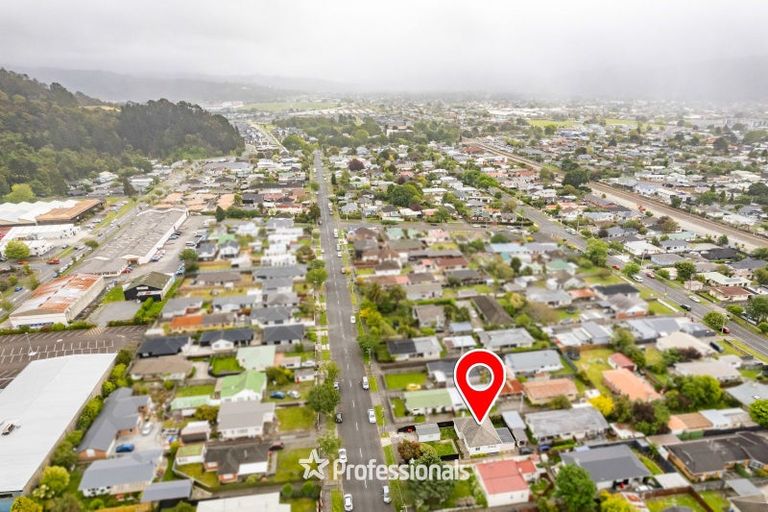 Photo of property in 3/6 Wilford Street, Wallaceville, Upper Hutt, 5018