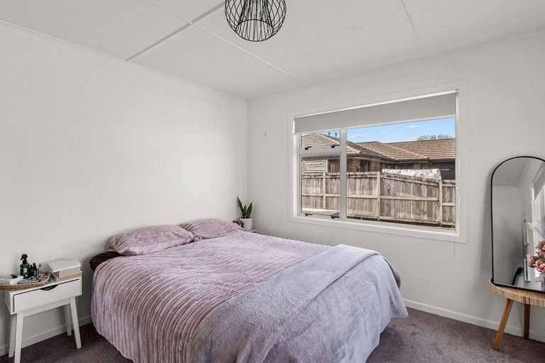 Photo of property in 7a Hinau Street, Inglewood, 4330
