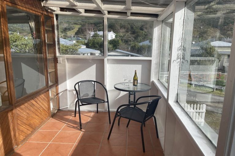 Photo of property in 6 Durham Street, Picton, 7220