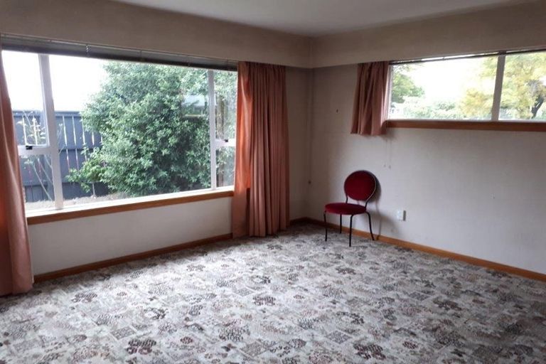 Photo of property in 19 Maidstone Road, Ilam, Christchurch, 8041