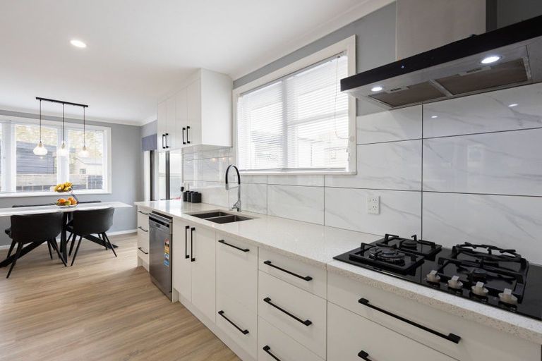 Photo of property in 22 Willis Street, Bader, Hamilton, 3206