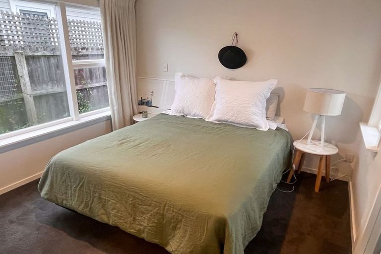 Photo of property in 1/155 Weston Road, St Albans, Christchurch, 8052