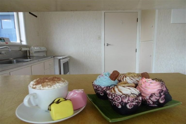 Photo of property in 2 Norton Place, Spotswood, New Plymouth, 4310