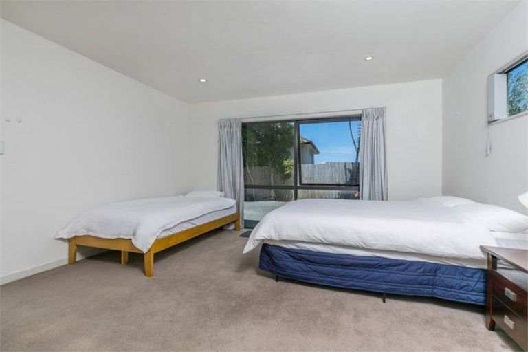 Photo of property in 31 Cricklade Terrace, Windsor Park, Auckland, 0632