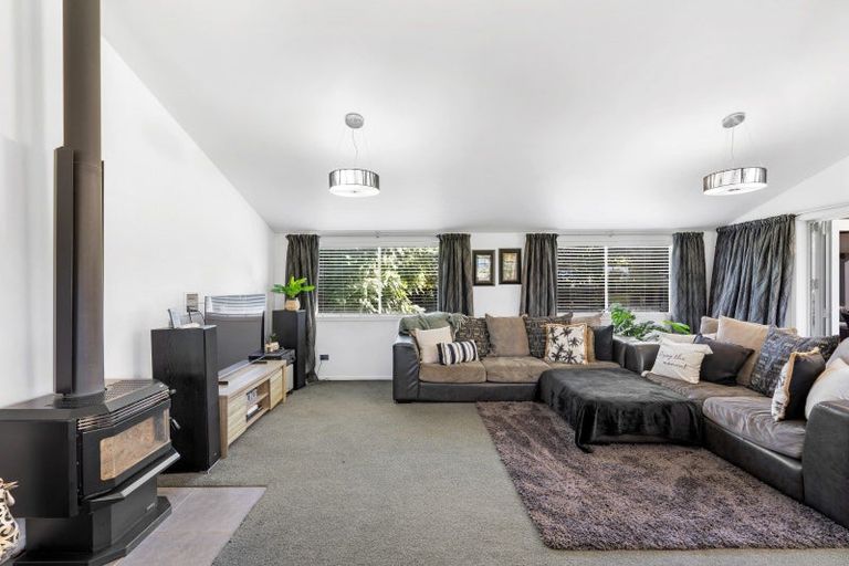 Photo of property in 4 Johns Road, Jervoistown, Napier, 4112