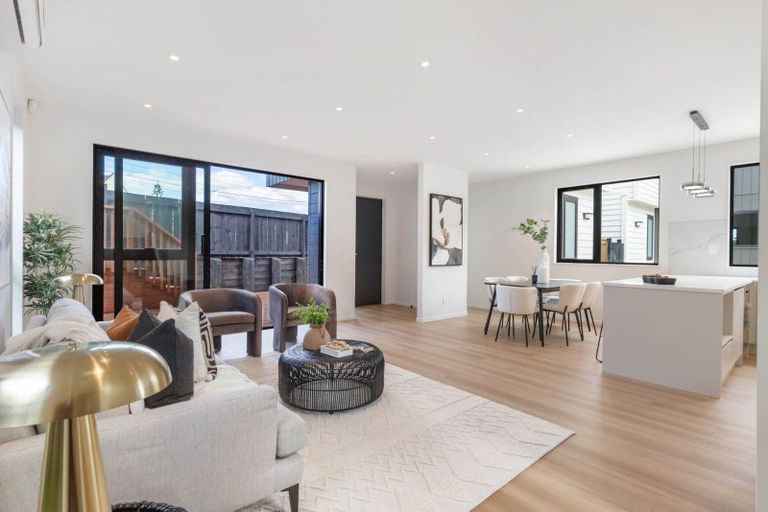 Photo of property in 1a Altair Place, Windsor Park, Auckland, 0632