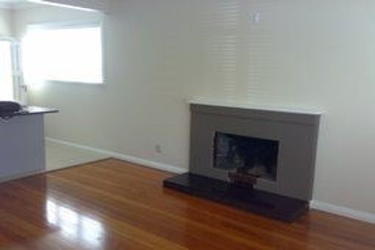 Photo of property in 241 Lake Road, Belmont, Auckland, 0622
