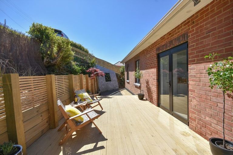 Photo of property in 20 Ocean View Road, Ravensbourne, Dunedin, 9022
