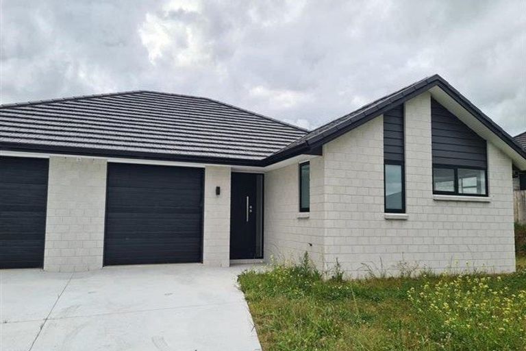 Photo of property in 18 Kapua Crescent, Rototuna North, Hamilton, 3210
