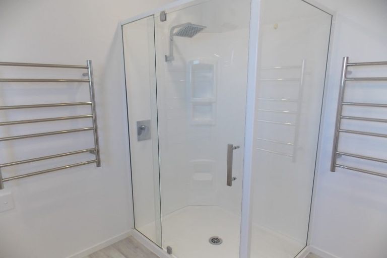 Photo of property in 64 Golders Road, Elderslea, Upper Hutt, 5018