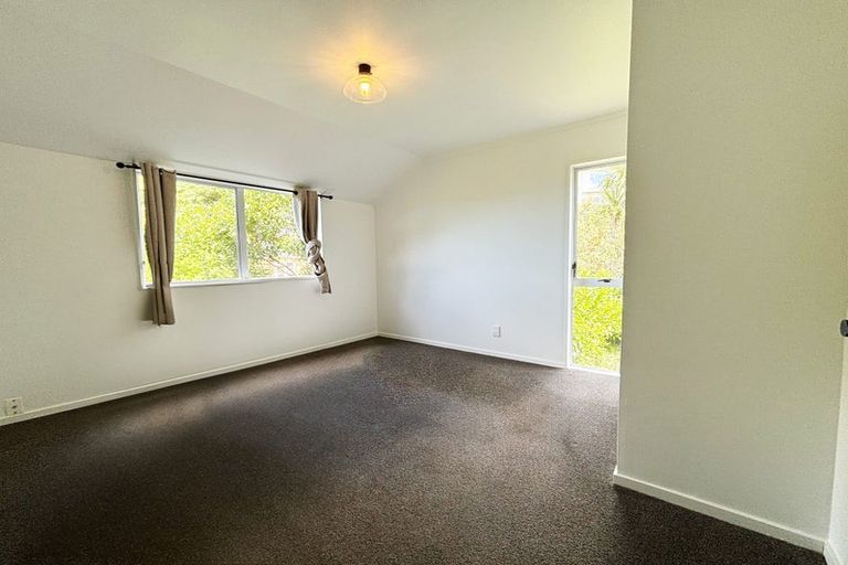 Photo of property in 41a Onslow Road, Khandallah, Wellington, 6035